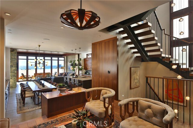 Building Photo - 3124 The Strand