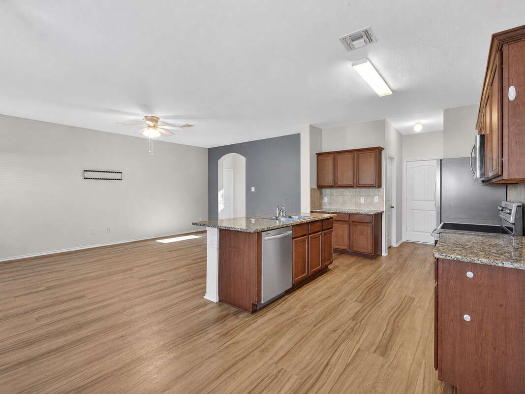 Building Photo - 1702 Wild Rye Cir