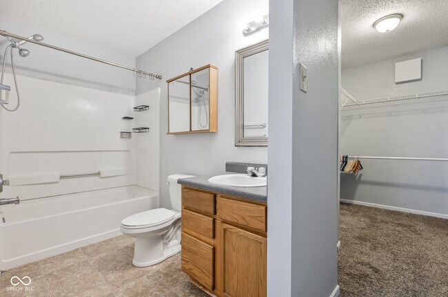 Building Photo - 1804 Feather Reed Ln