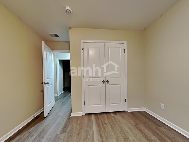 Building Photo - 42 Sand Valley Ct