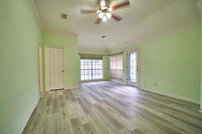 Building Photo - 4503 Oak Valley Dr