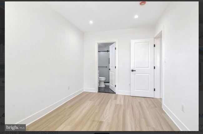 Building Photo - 134 Madison St NW