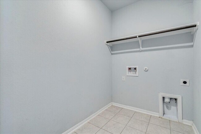 Building Photo - 275 Cherrystone Loop