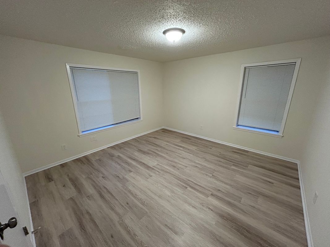 Building Photo - 235 US-90