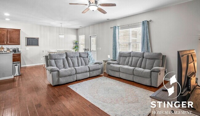 Building Photo - 12 Tugaloo Dr