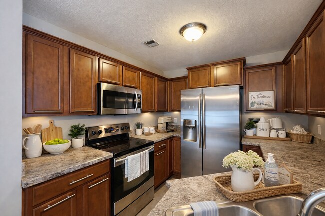 Building Photo - Welcome Home!