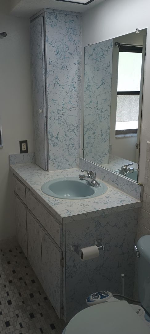 Building Photo - Beautiful 2 bedroom 2 bathroom house 1 car...
