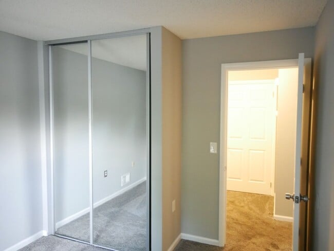 Building Photo - 60 Acres Reserve Condominium - 2 BR 1 BA W...