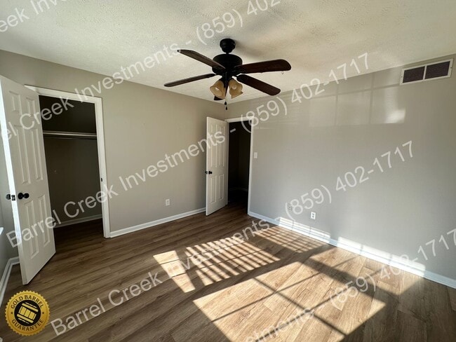 Building Photo - 2-Bed 1.5-Bath Townhome