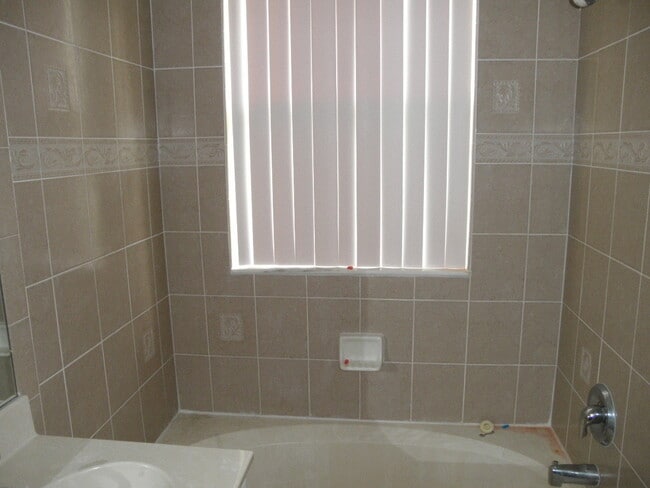 Building Photo - Pipers Cay