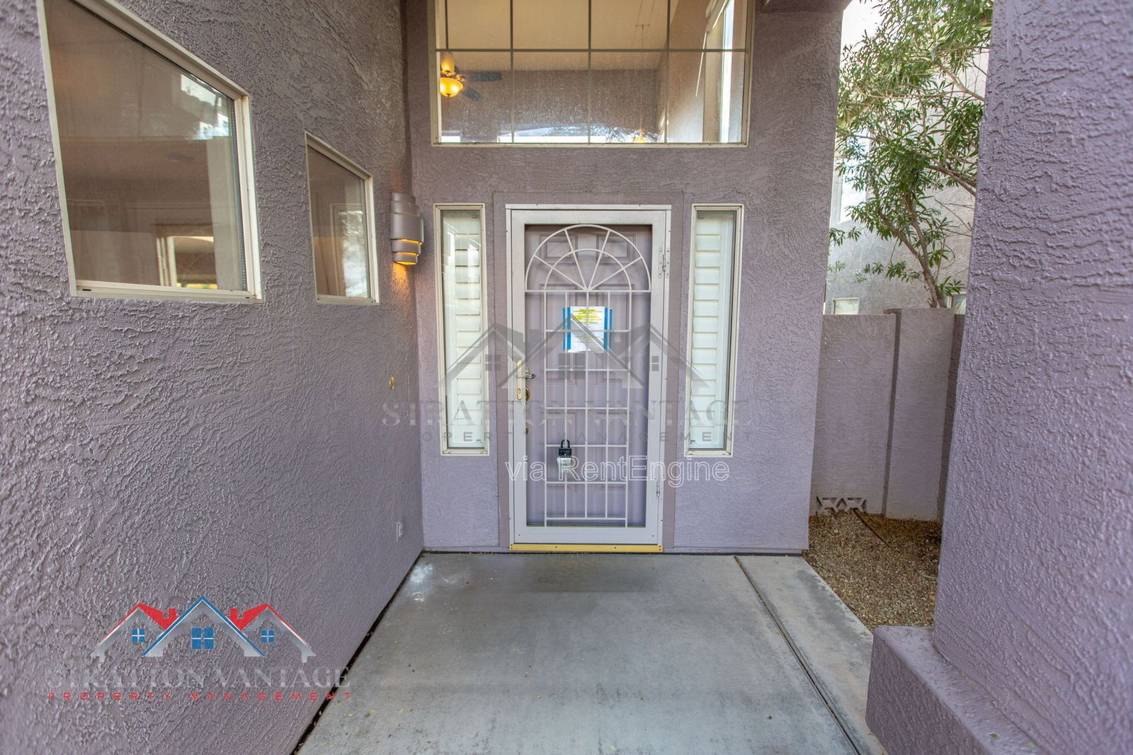 Building Photo - 4613 E Thorn Tree Dr