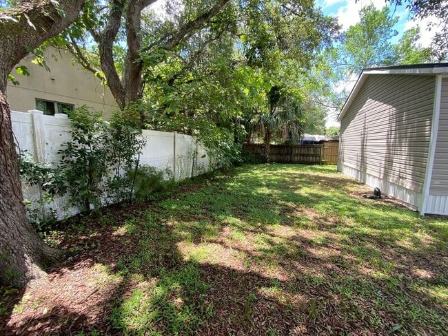 Building Photo - 1504 Carlisle Dr