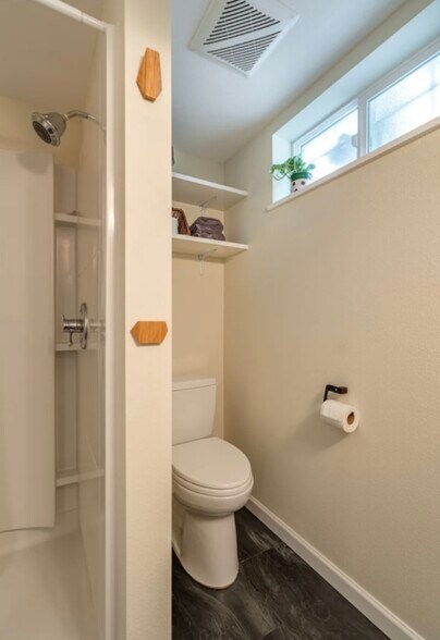 Building Photo - 3330 SE Franklin St