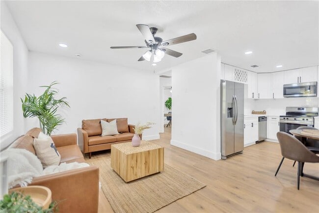 Building Photo - 617 Edenville Ave