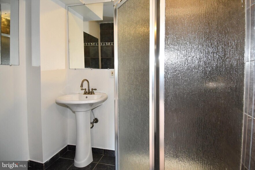 Building Photo - 12415 Braxfield Ct