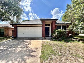 Building Photo - Charming 3/BR 2/BA Home with Covered Deck ...