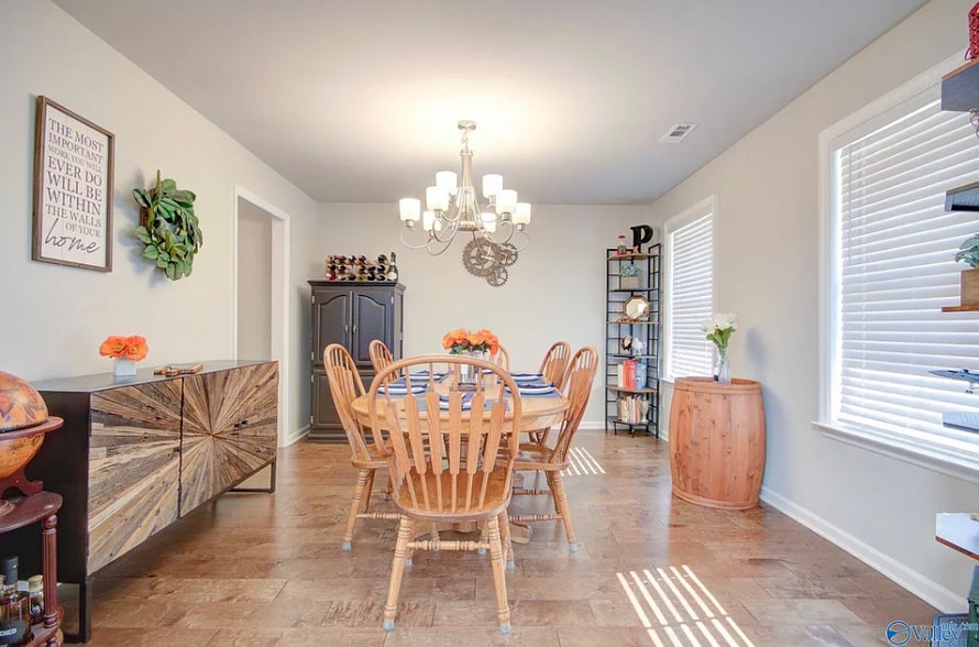 formal dining room - 291 Avebury Rd