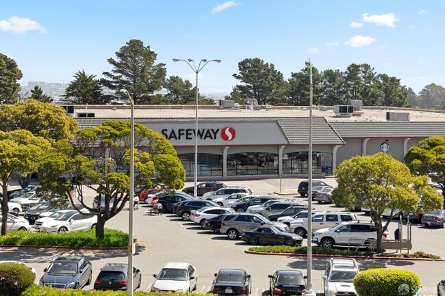 Building Photo - 2210 Gellert Blvd