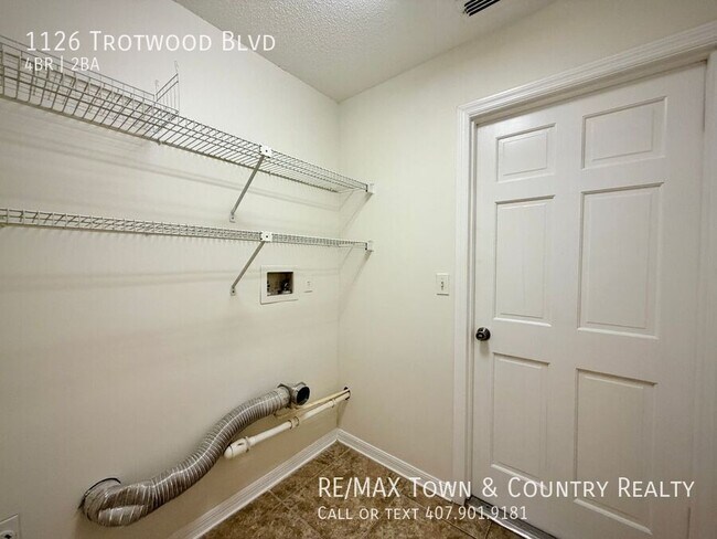 Building Photo - 1126 Trotwood Blvd