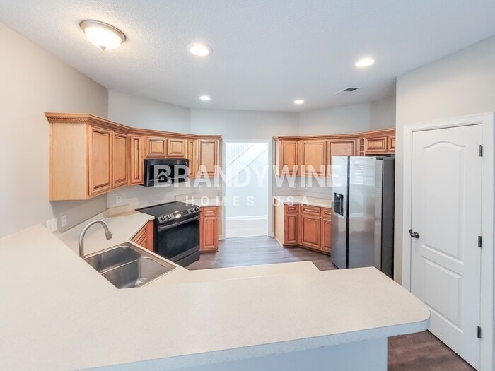 Building Photo - 9088 Fenmore Cove