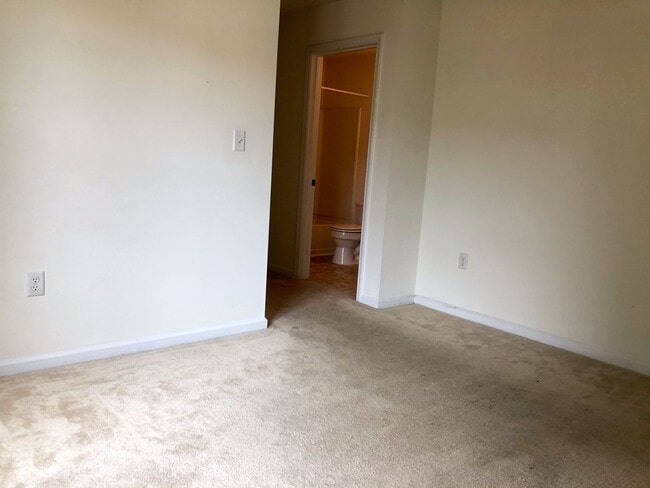 Building Photo - 1301 Harts Ridge Dr