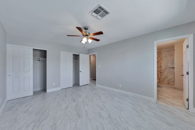 Building Photo - Exceptional 6-Bedroom Home with Pool Near ASU Campus