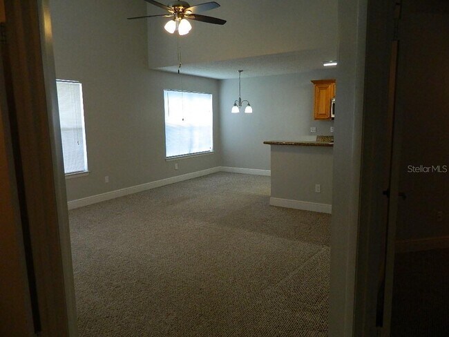 Building Photo - 2593 Grassy Point Dr