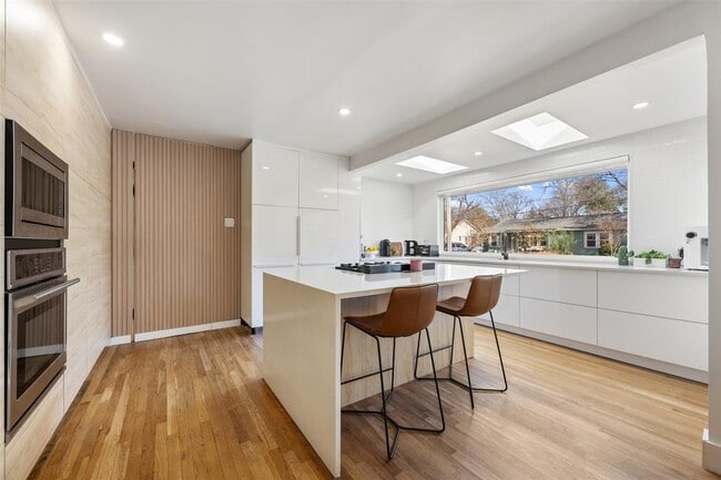 Building Photo - 1403 Palo Duro Rd