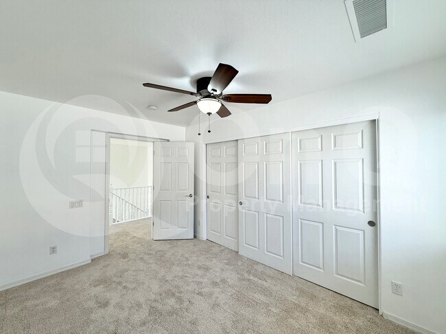 Building Photo - 2213 W Marconi Ave