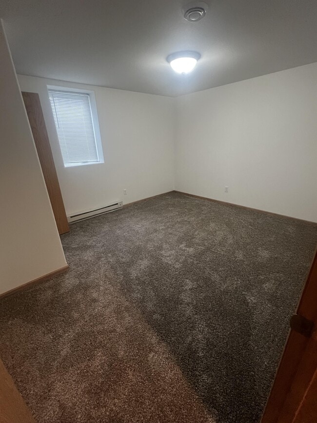 Building Photo - 3322 8th St W