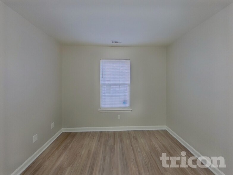 Building Photo - 1725 Josie St