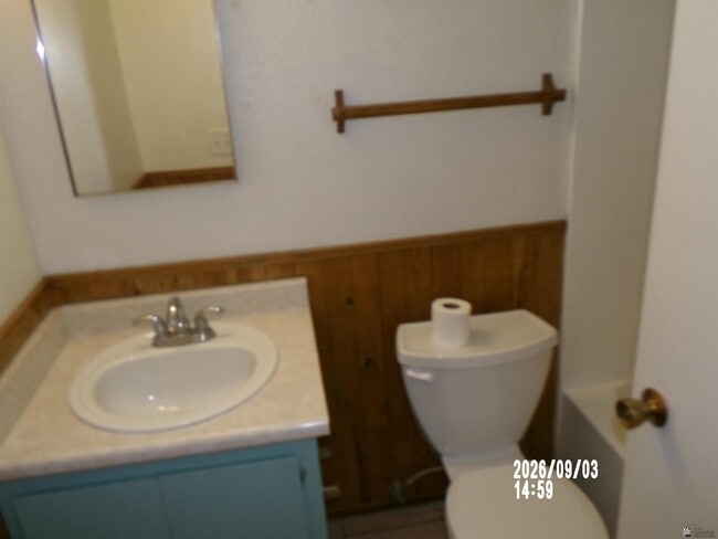 Building Photo - 2477 S 17th Ave