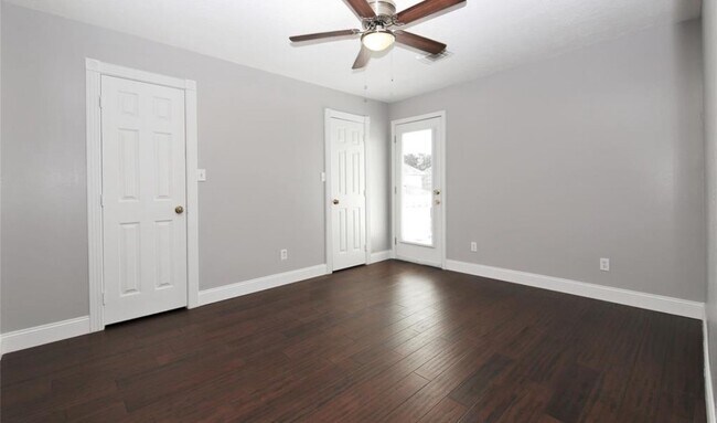 Building Photo - 14326 Cashel Wood Dr
