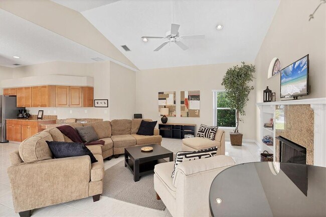 Building Photo - 6392 Woodbirch Pl