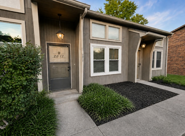 Building Photo - Space! Townhome for Rent in West Knoxville-1 Bedroom
