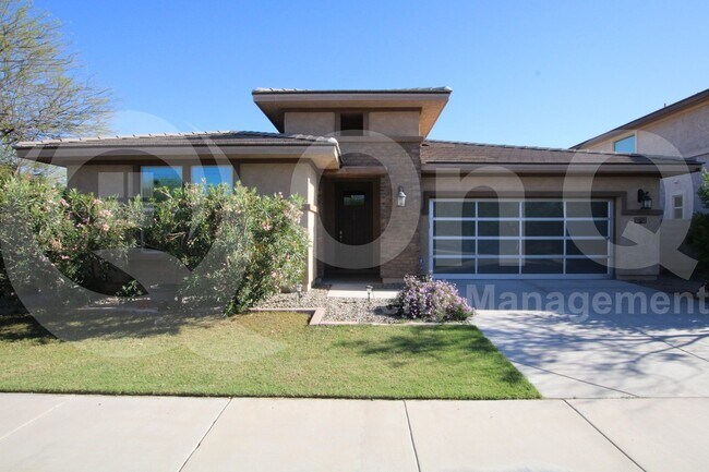 Primary Photo - 1465 E Ibis St