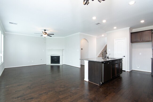 Building Photo - 14607 W Bekapark Ct