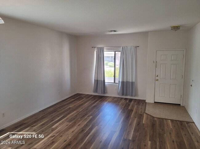 Building Photo - 12859 W Modesto Dr