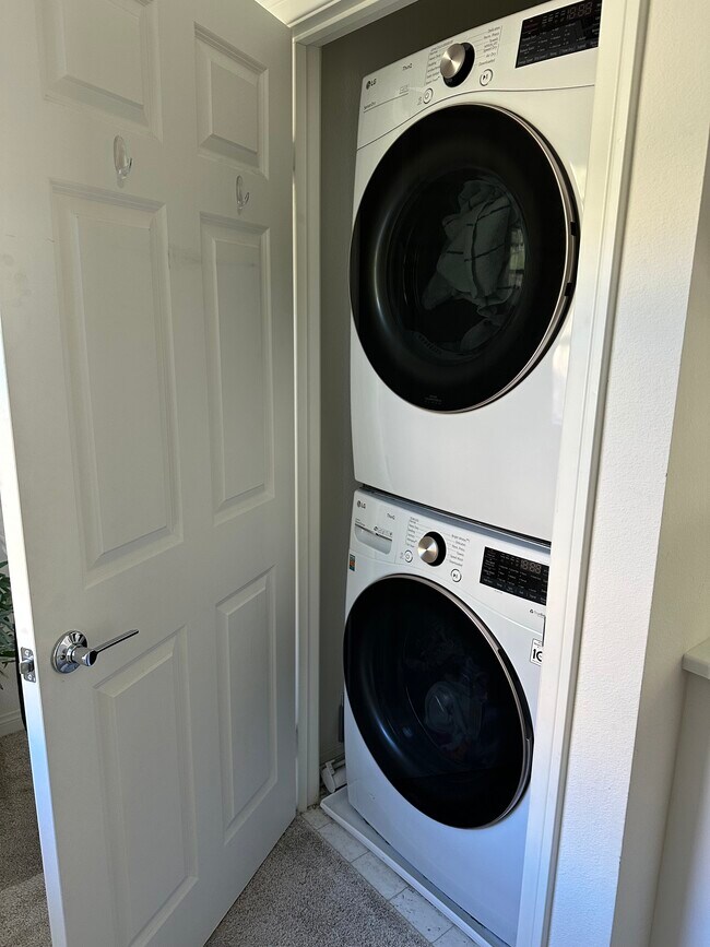 Building Photo - 365 Fitzpatrick Rd