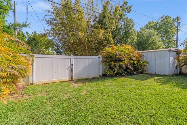 Building Photo - 967 49th Ave N