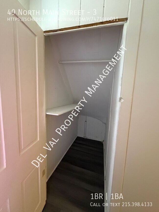 Building Photo - 49 N Main St