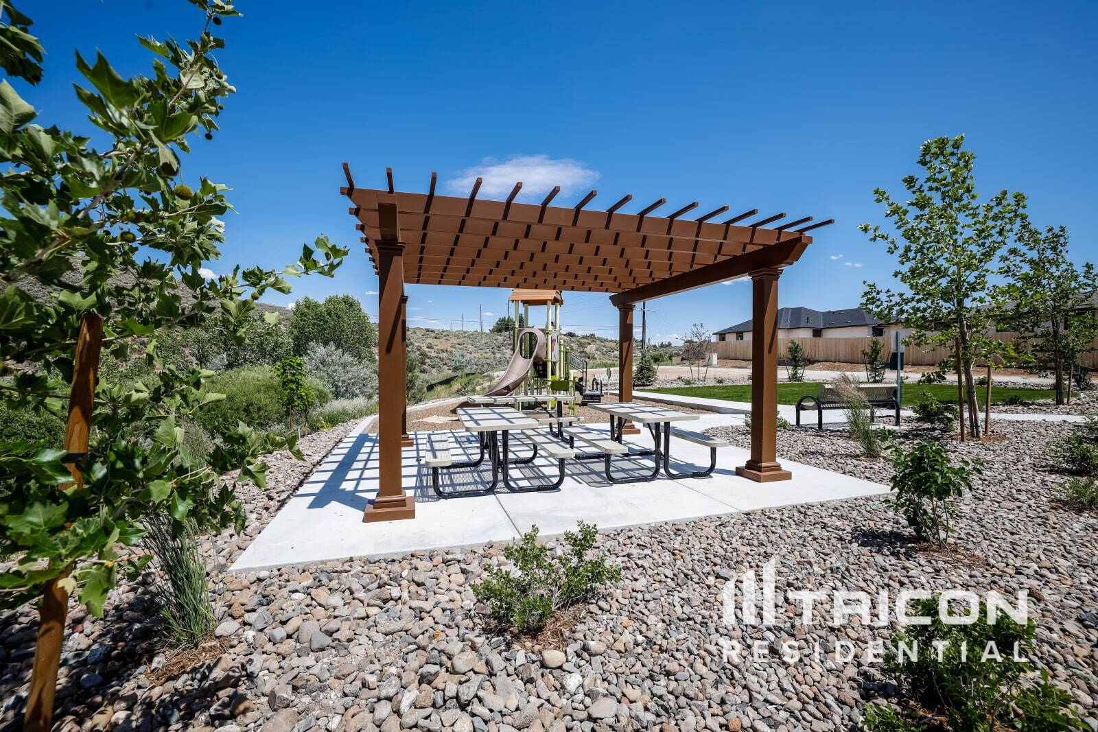 Building Photo - 2450 Snowbrush Ct