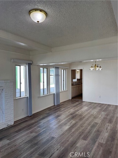 Building Photo - 1538 W 51st Pl