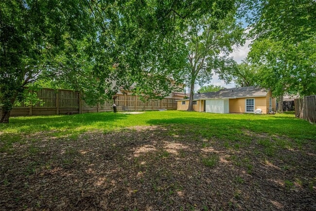 Building Photo - 5513 Fairdale Ln