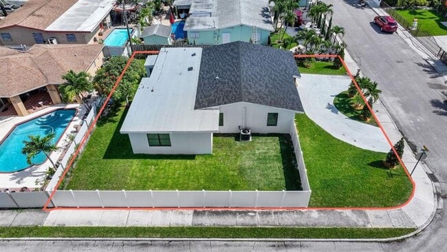 Building Photo - 3349 El Vedado Ct E