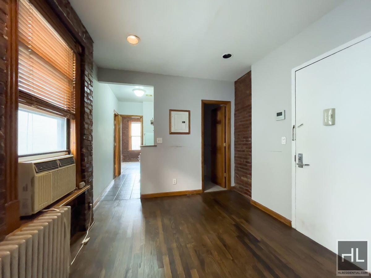 Building Photo - East 13th Street