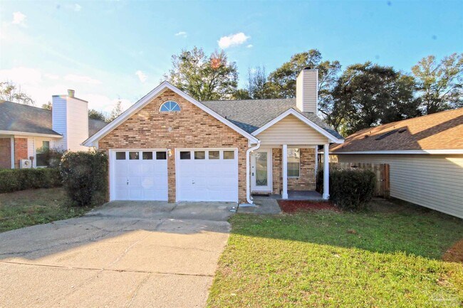 Primary Photo - 2028 Cambridge Cir