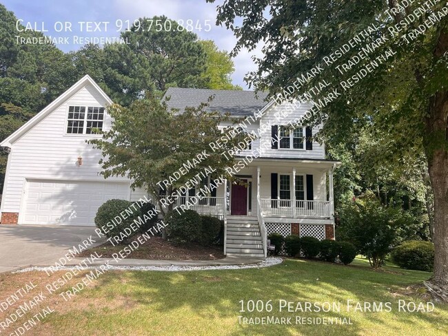 Primary Photo - Charming 3br/2.5 bath Single Family Home w...