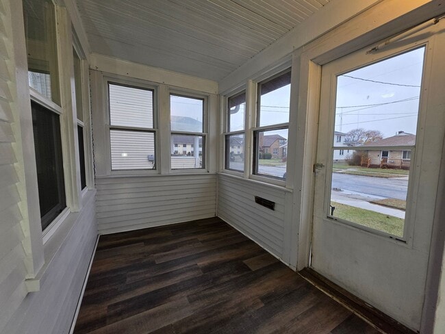 Building Photo - 1415 S 19th St