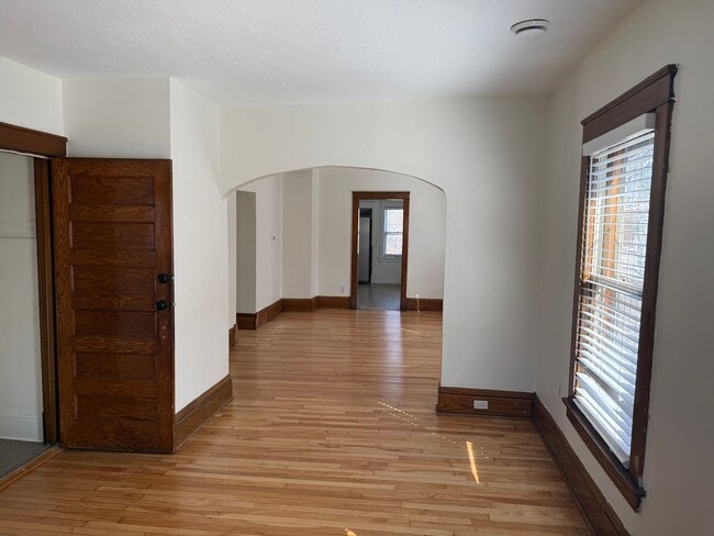 Building Photo - 3145 Pleasant Ave